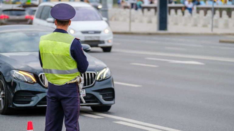 Cosa succede se eviti il posto di blocco