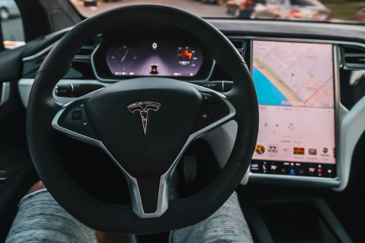 Tesla - fonte_pexels - targetmotori.com