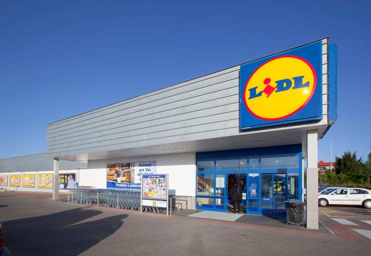 LIDL aperto al pubblico - foto wikimedia commons - targetmotori.com